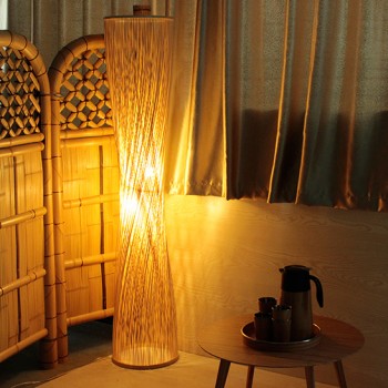Bamboo Floor Light